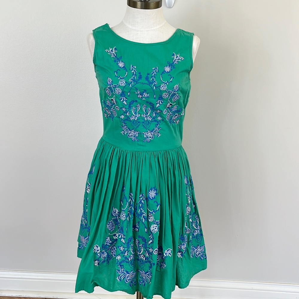 Label by five twelve blue embroidered green sleeveless dress size 4